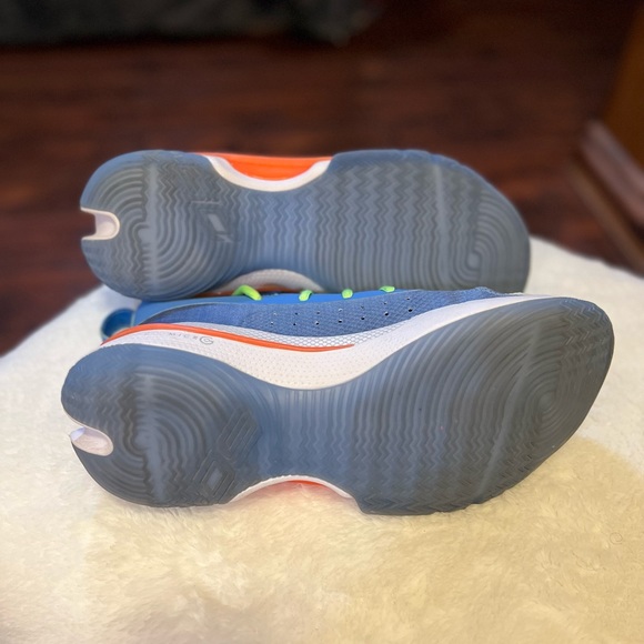 Stephen Curry 7 NERF Super Soaker Colorway Sneakers - Picture 8 of 8